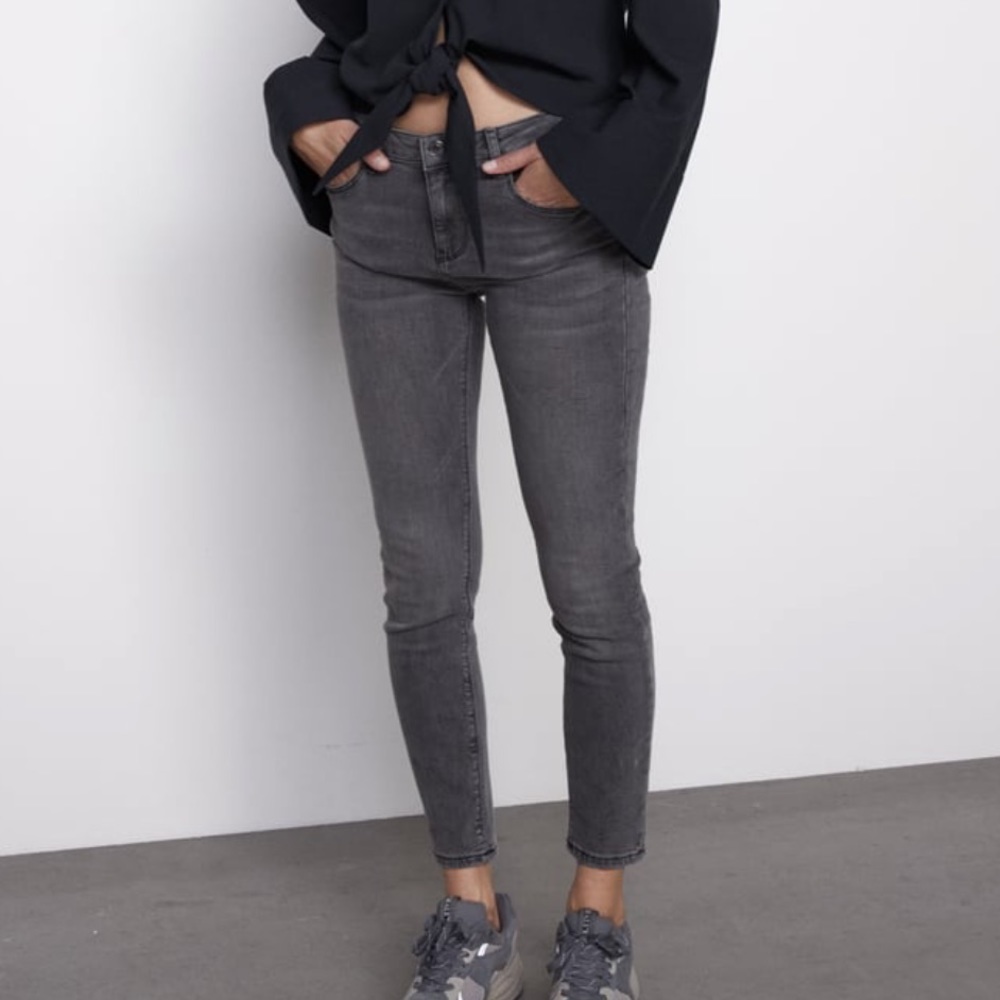 Zara Light Grey High Rise Jeans